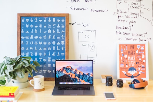 Creatives desk set-up